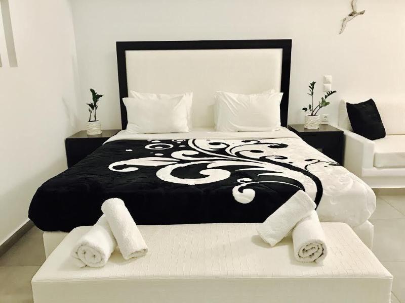 Queen Boutique Suites Mykonos Town Bagian luar foto
