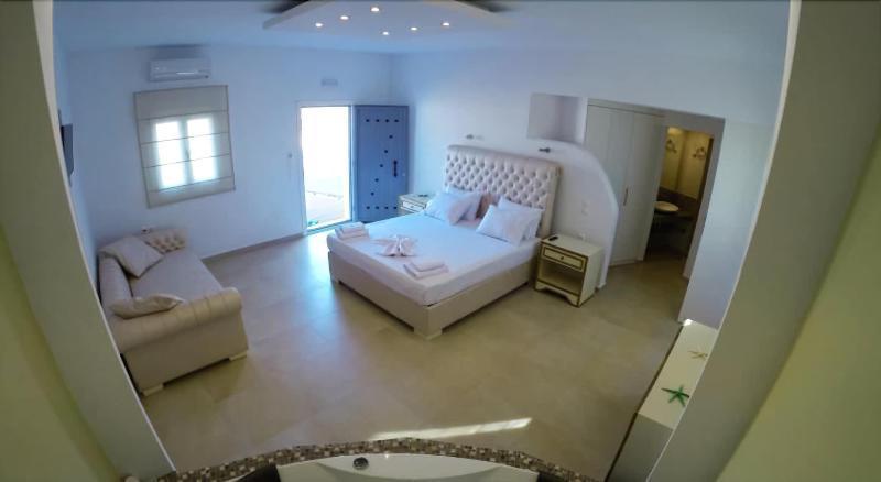 Queen Boutique Suites Mykonos Town Bagian luar foto