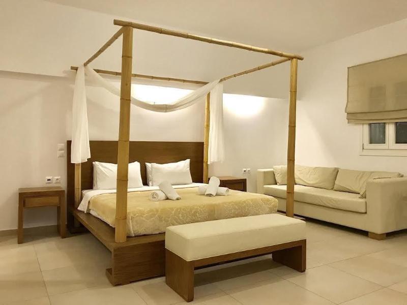Queen Boutique Suites Mykonos Town Bagian luar foto