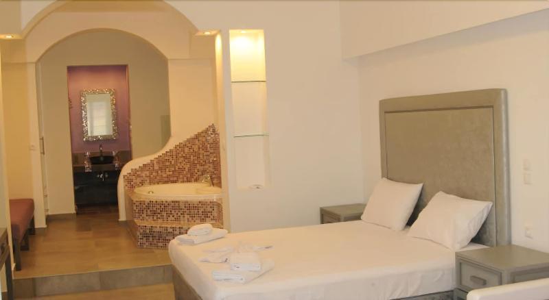 Queen Boutique Suites Mykonos Town Bagian luar foto