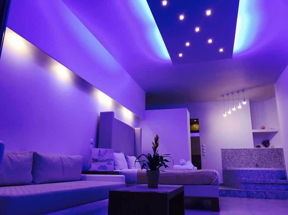 Queen Boutique Suites Mykonos Town Bagian luar foto
