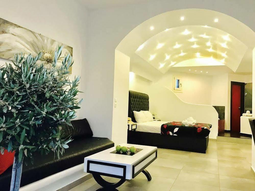 Queen Boutique Suites Mykonos Town Bagian luar foto