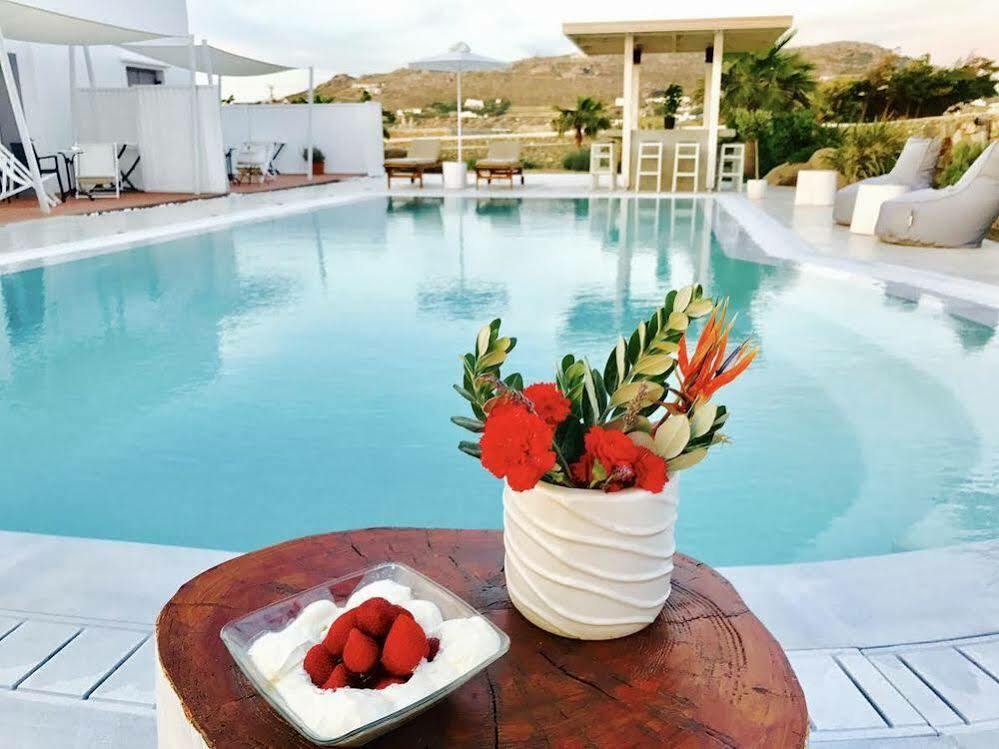 Queen Boutique Suites Mykonos Town Bagian luar foto